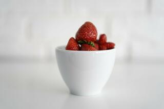 j-food-strawberries-0611173743d
